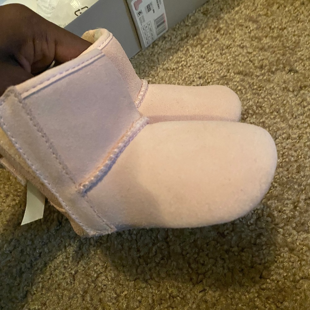 Infant uggs